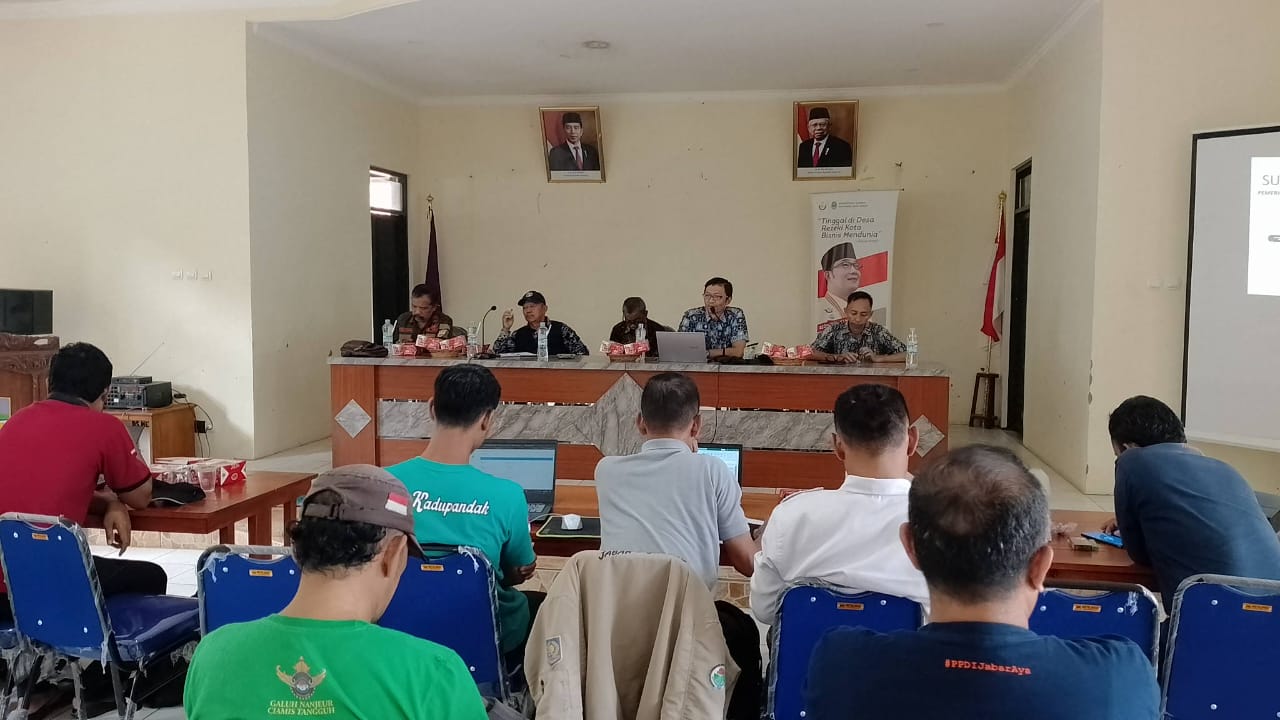 BIMTEK E-OFICE DESA DI KECAMATAN TAMBAKSARI